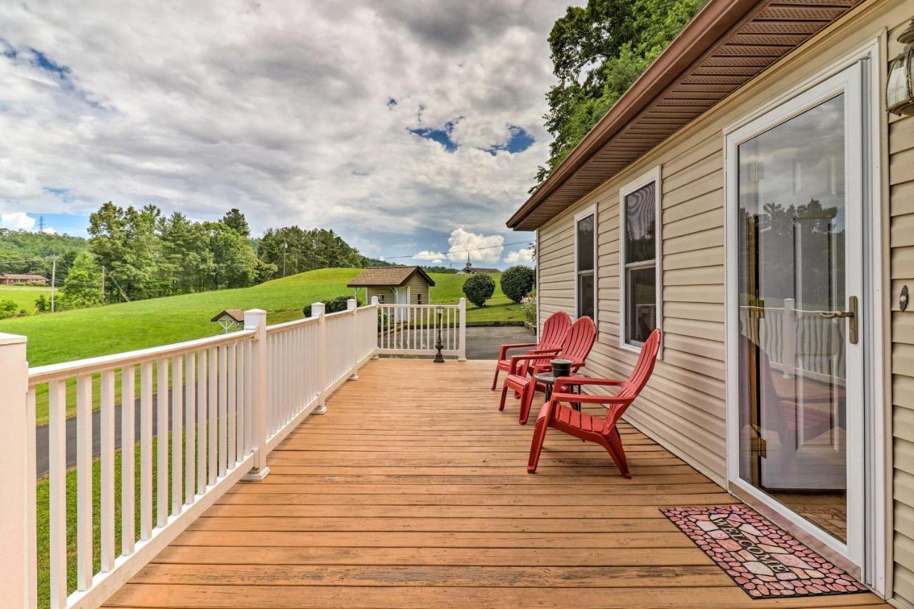 Charming Mills River Home With Porch And Yard! Extérieur photo