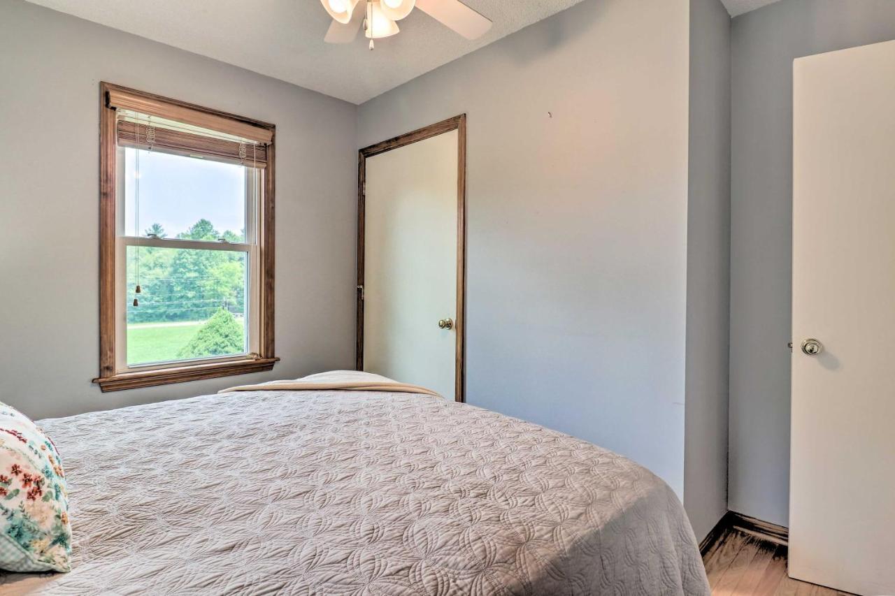 Charming Mills River Home With Porch And Yard! Extérieur photo