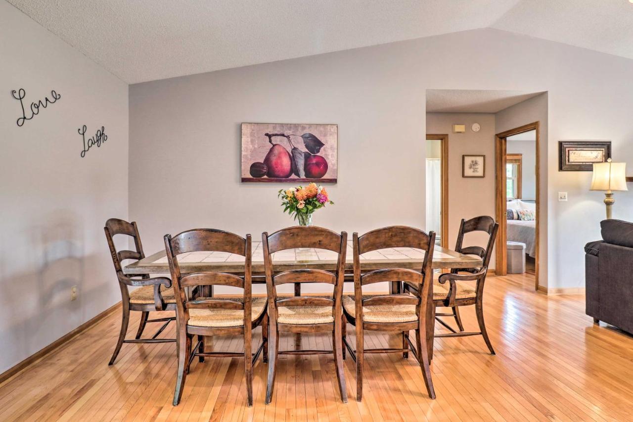 Charming Mills River Home With Porch And Yard! Extérieur photo